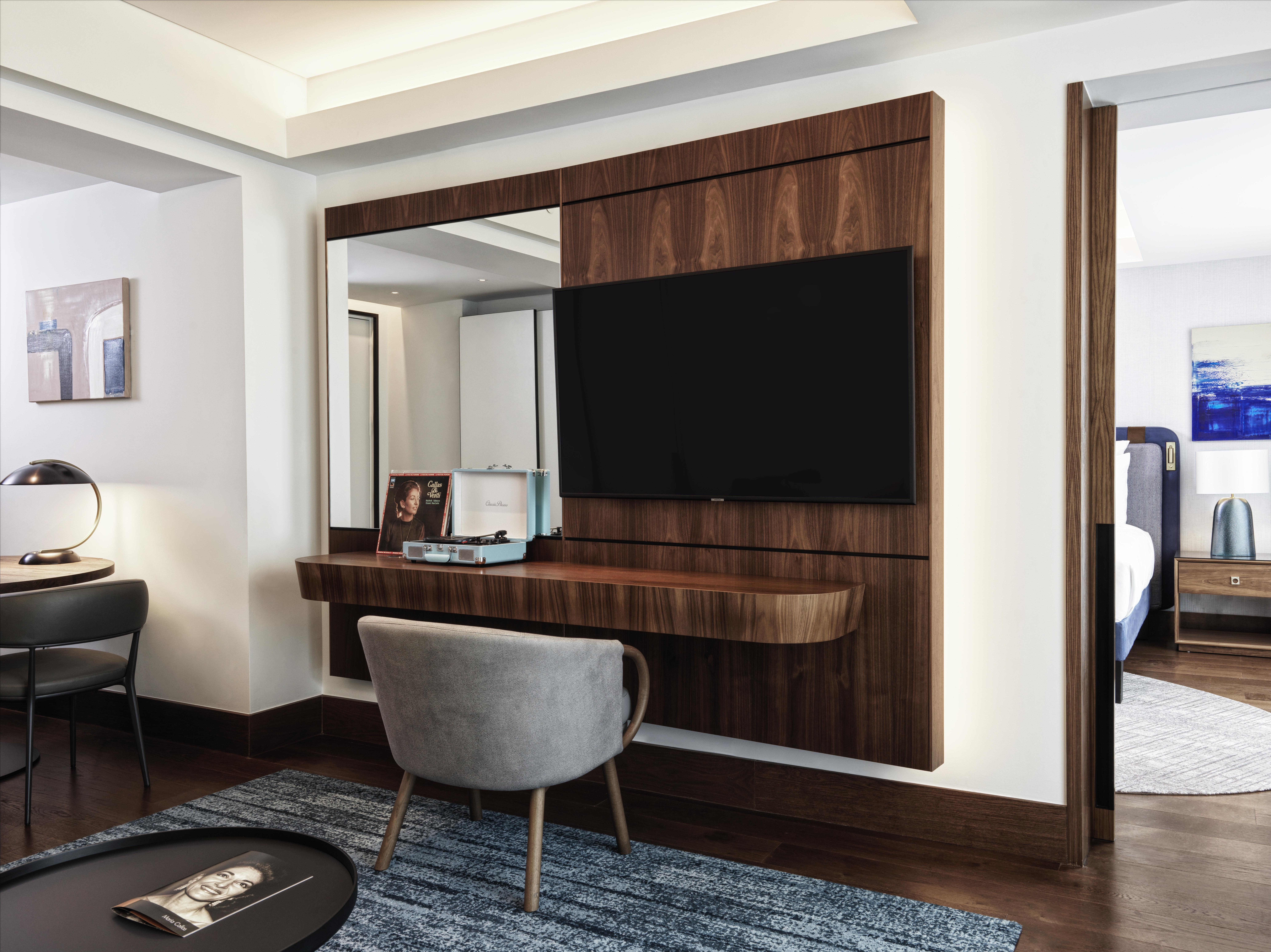 Hotel Capital Center - Mgallery Collection 5*