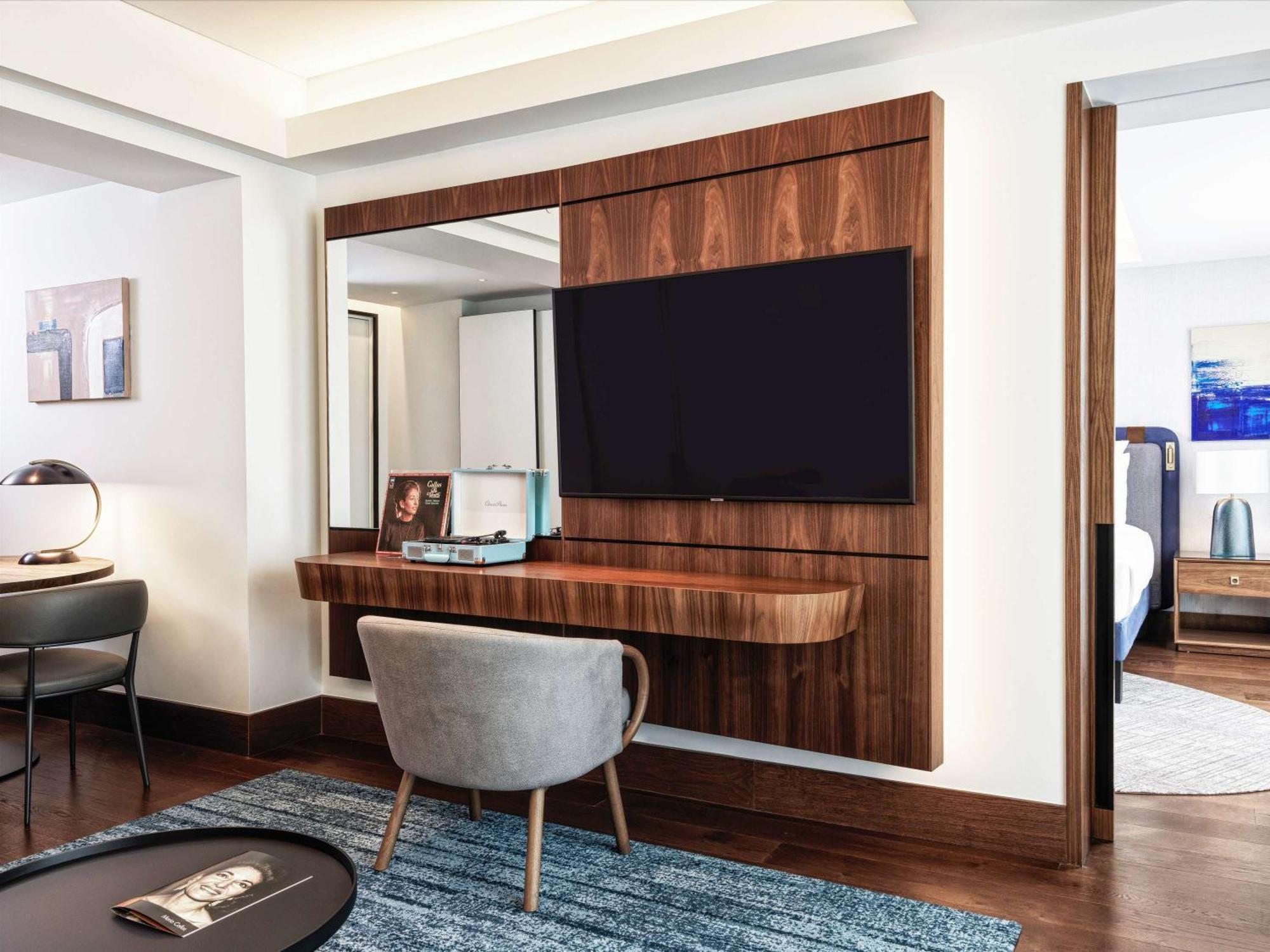 Hotel Capital Center - Mgallery Collection