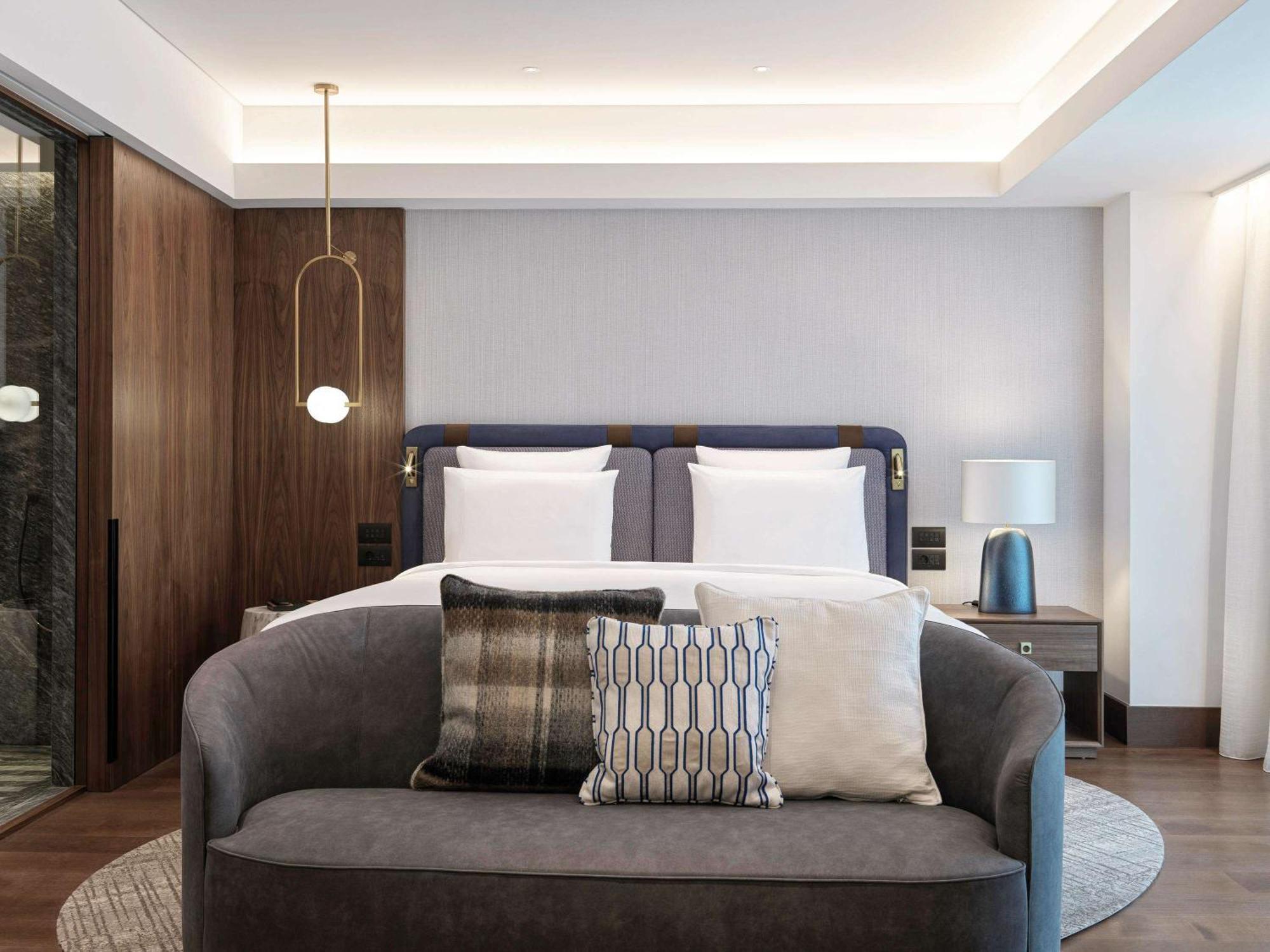 מלון Capital Center - Mgallery Collection 5*