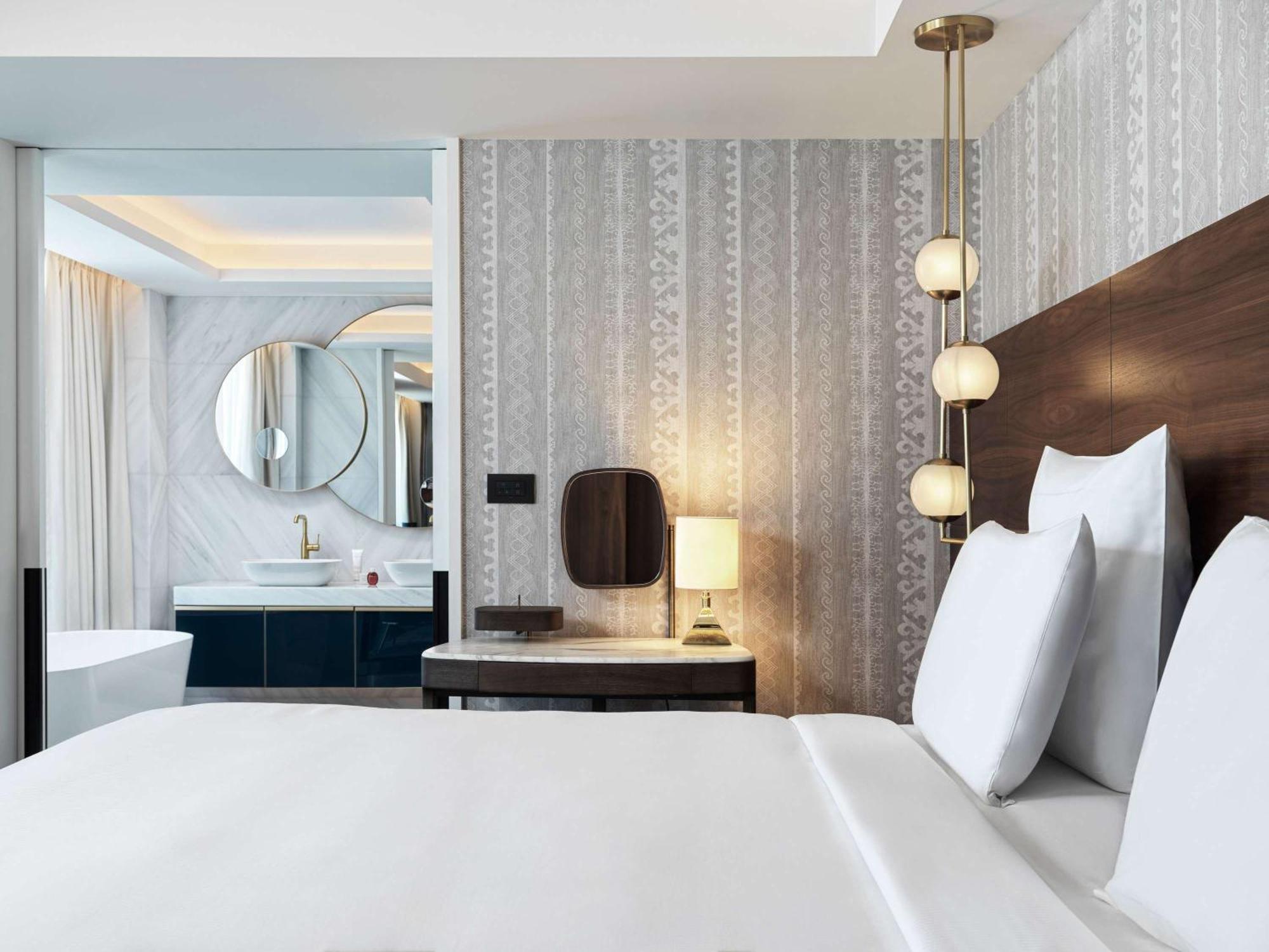 מלון Capital Center - Mgallery Collection 5*